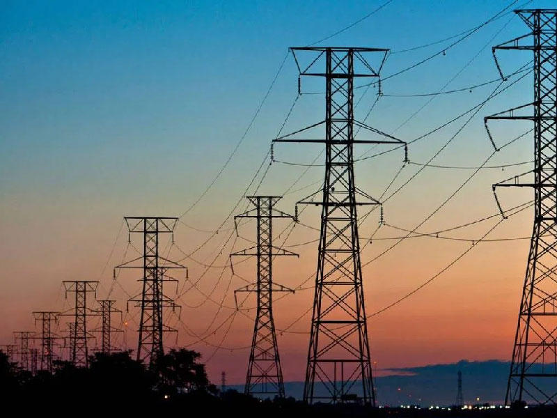 «الكهرباء» تستجيب لـ 1495 اتصالاً الأربعاءn