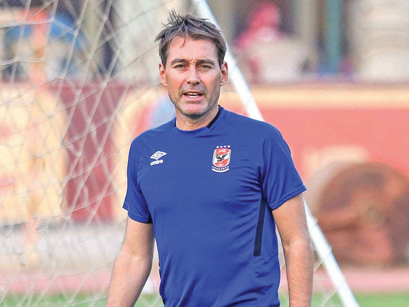 رينيه فايلر المدير الفني للفريق الأول لكرة القدم بنادي الأهلي المصري