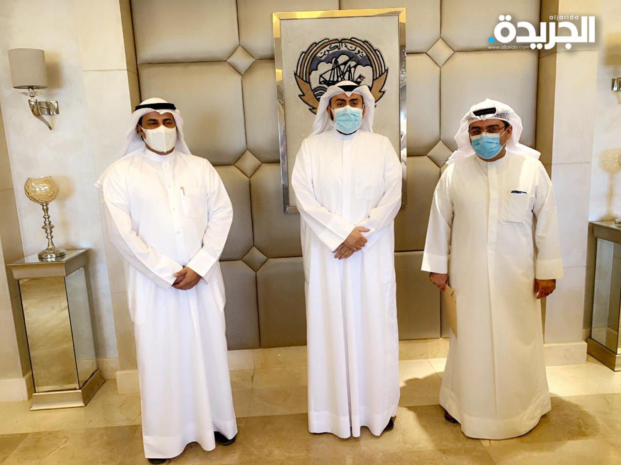 وزير الصحة الشيخ د. باسل الصباح مستقبلاً رئيس جمعية التمريض بحضور وكيل الوزراة مصطفى رضا