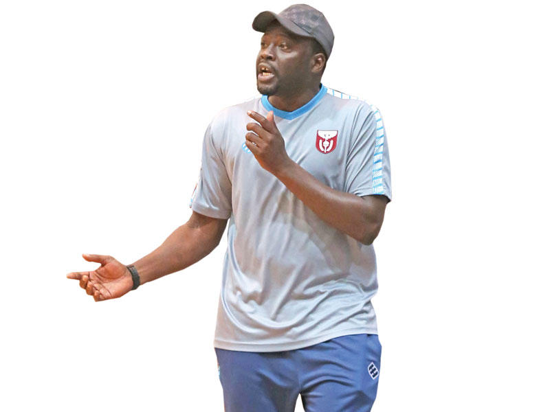 المدير الفني مناور دهش