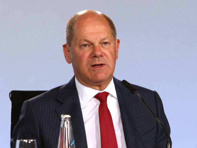  وزير المالية الألماني أولاف شولتز