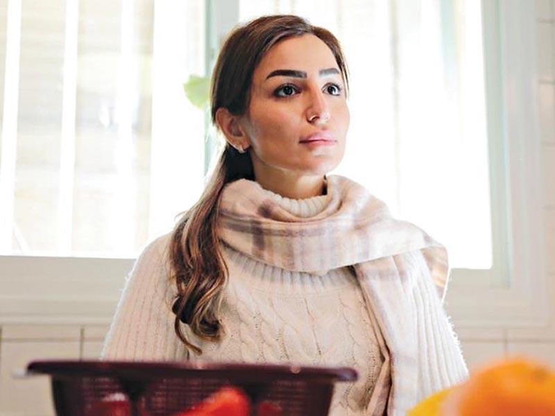 الفنانة سارة العنزي