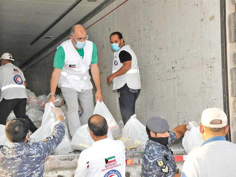 جانب من حملة الهلال الاحمر