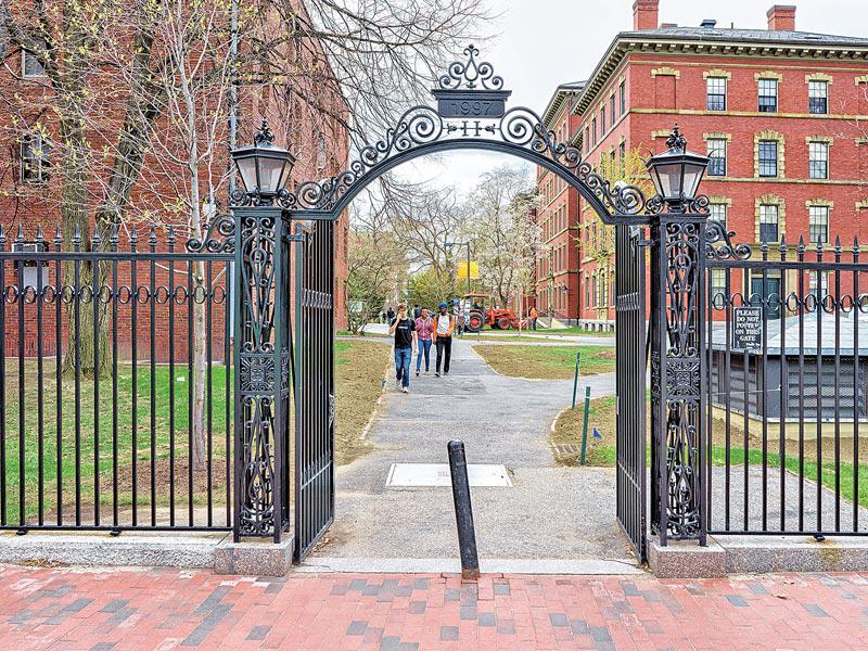 مبنى جامعة هارفارد الأميركية