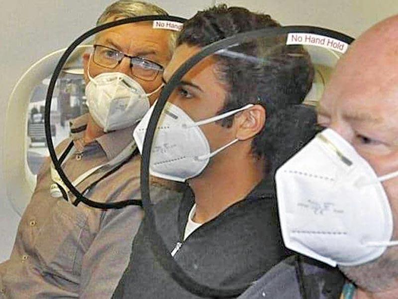 هل تنقذ «الفواصل» مقاعد الوسط في الطائرة؟