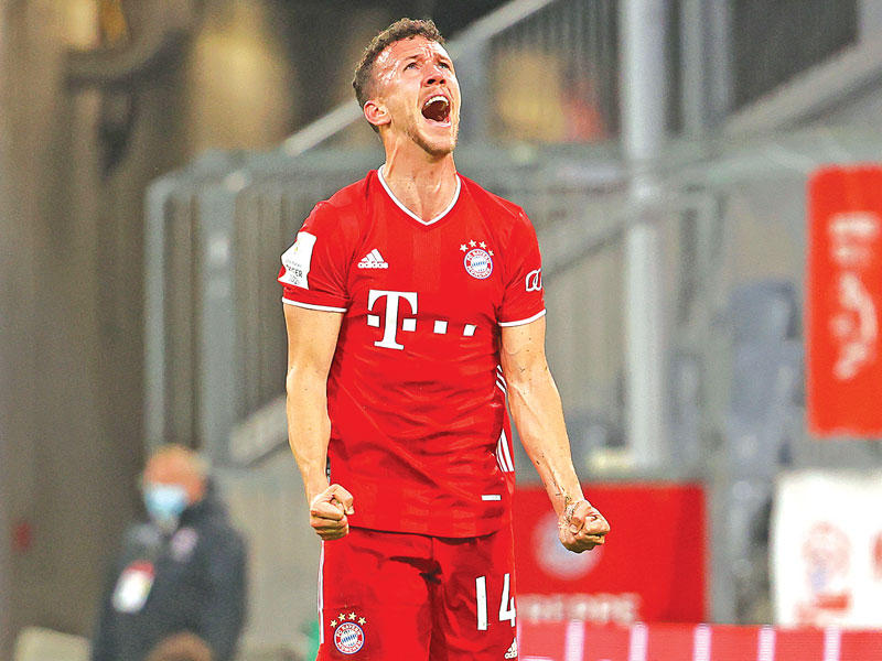 بيرسيتش نجم بايرن يحتفل بهدفه