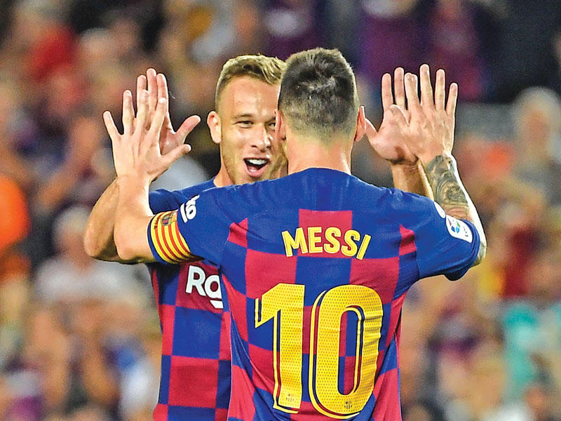 ميسي وأرثر نجما برشلونة