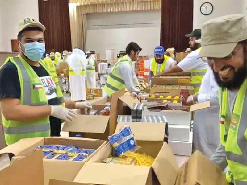 جانب من المشاركات الخيرية لجمعية إحياء التراث الإسلامي ضمن جائحة كورونا