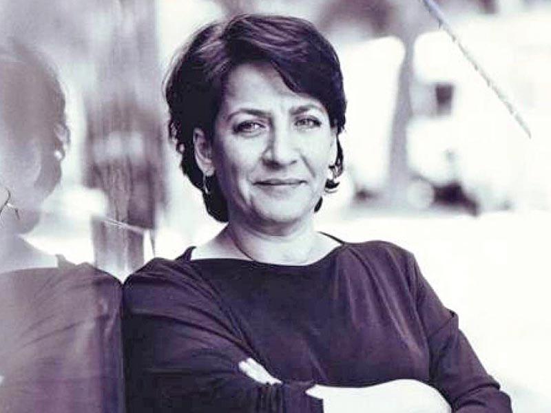 الروائية هدى بركات