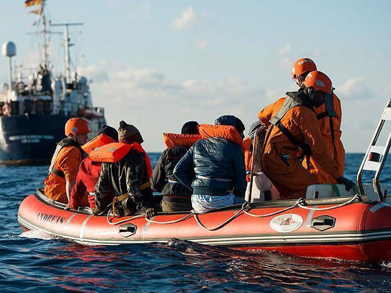 منظمة المانية تنقذ الناس قبالة سواحل ليبيا