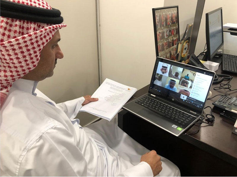 اللجنة التنظيمية للكرة الطائرة اثناء الاجتماع الذي تم عقده عن بعد