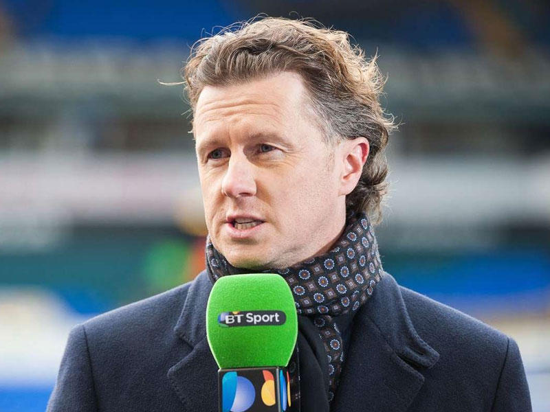 نجم كرة القدم الإنكليزي السابق ستيف ماكمانمان