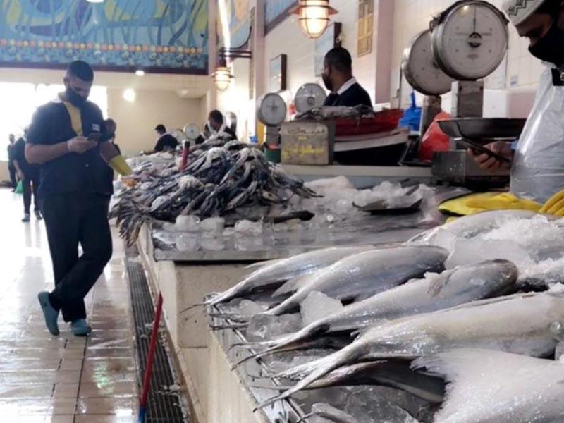 سوق السمك في سوق شرق