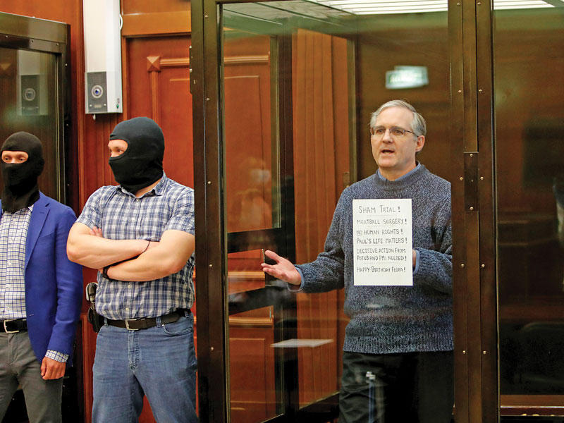 العنصر السابق في البحرية الأميركية بول ويلان 