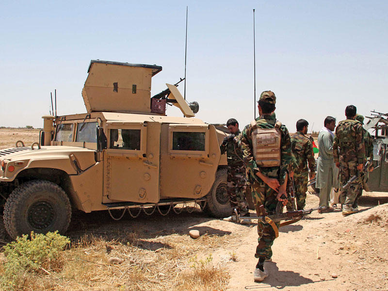 عناصر من الحكومة الأفغانية 