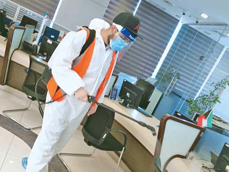 تعقيم مقر بنك الائتمان استعداداً لاستئناف العمل