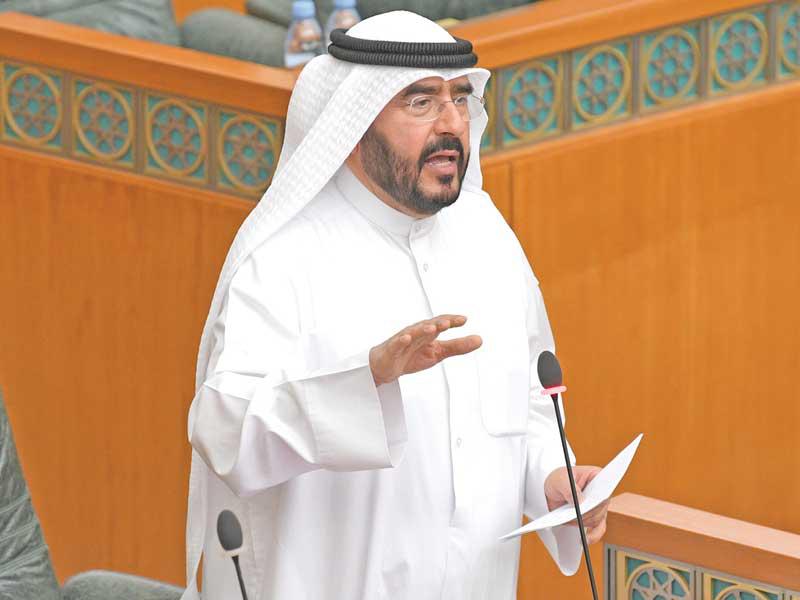 النائب سعدون حماد مؤيدا الاستجواب