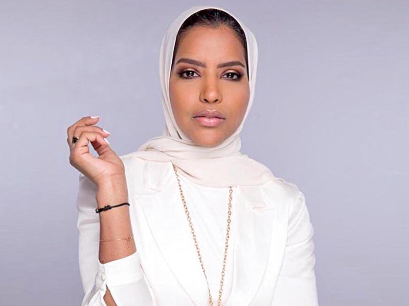 الفنانة آلاء الهندي