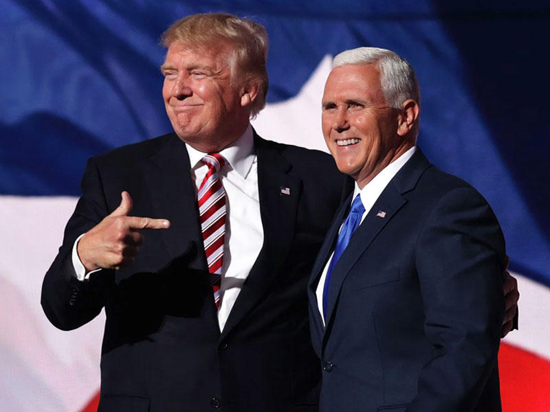 الرئيس دونالد ترامب ونائب الرئيس مايك بنس 