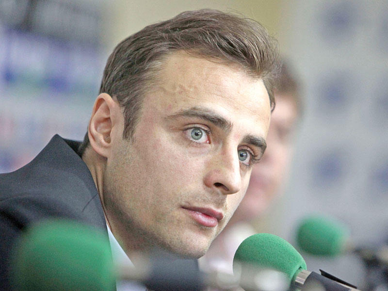 ديميتار برباتوف مهاجم مانشستر يونايتد السابق