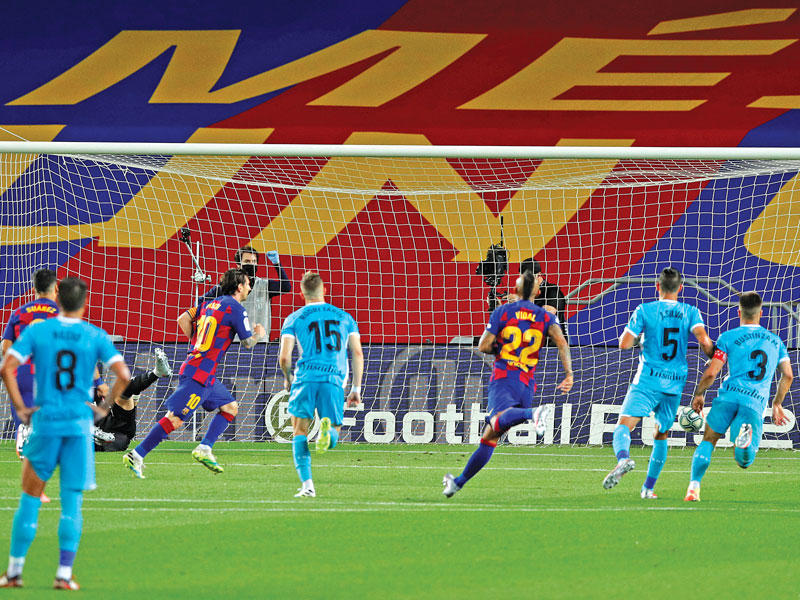 ميسي نجم برشلونة يسجل الهدف الثاني في مرمى ليغانيس