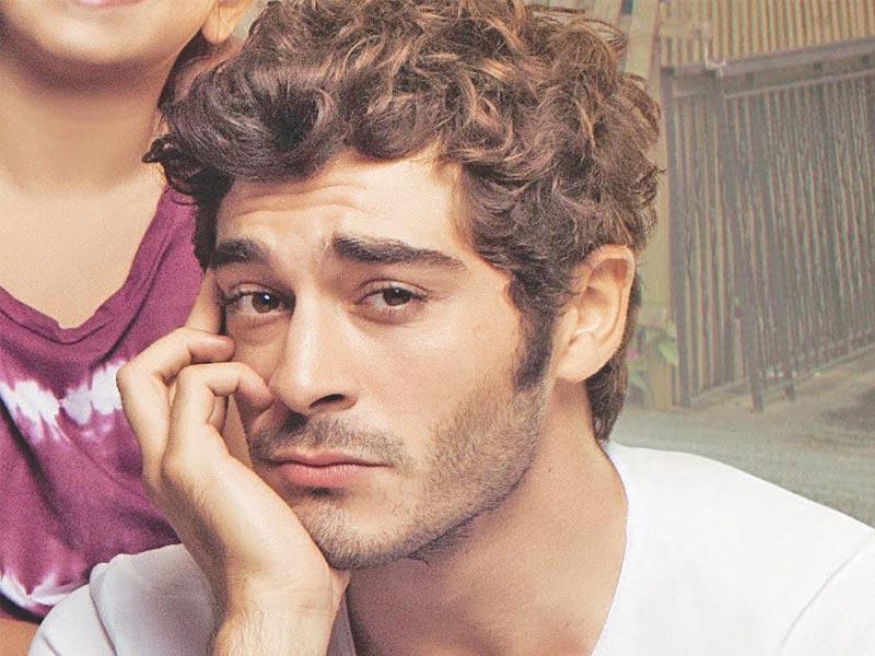  الممثل التركي ​بوراك دينيز