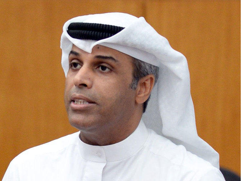 وزير الكهرباء والماء وزير النفط د. خالد الفاضل