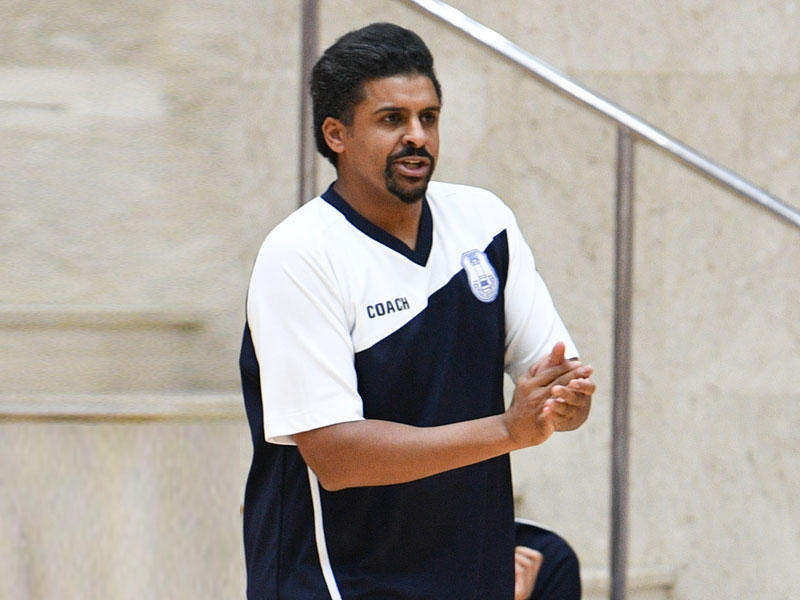 مدرب الفريق الأول لكرة السلة طلال بلال