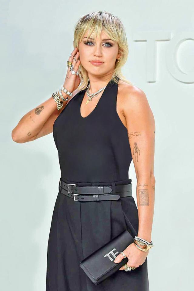 النجمة العالمية مايلي سايرس