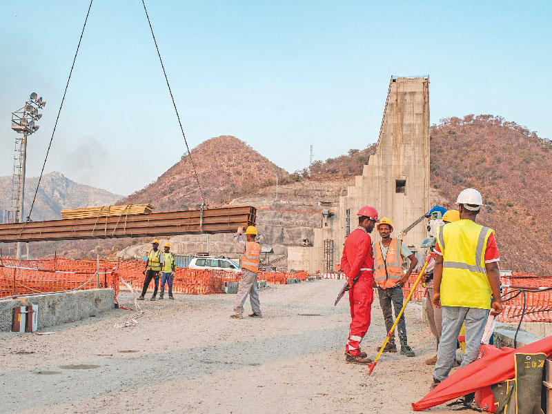 جانب من أعمال البناء في سد النهضة الإثيوبي (أ ف ب)n