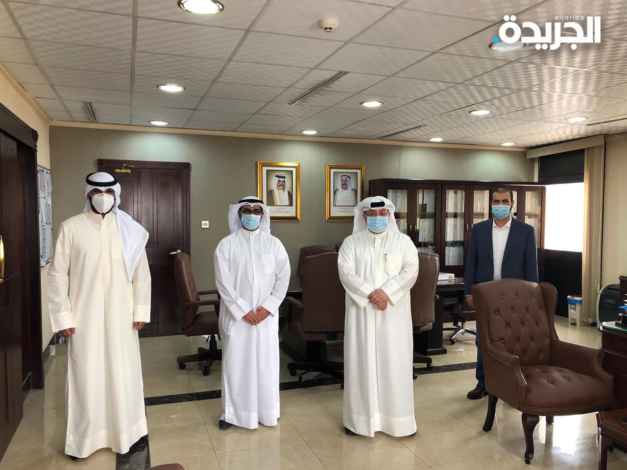 الرفاعي متوسطاً  رئيس الجمعية الصيدلية، وليد الشمري والأمين العام للجمعية الصيدلية، علي هادي وعضو الجمعية، عبدالعزيز الخالدي