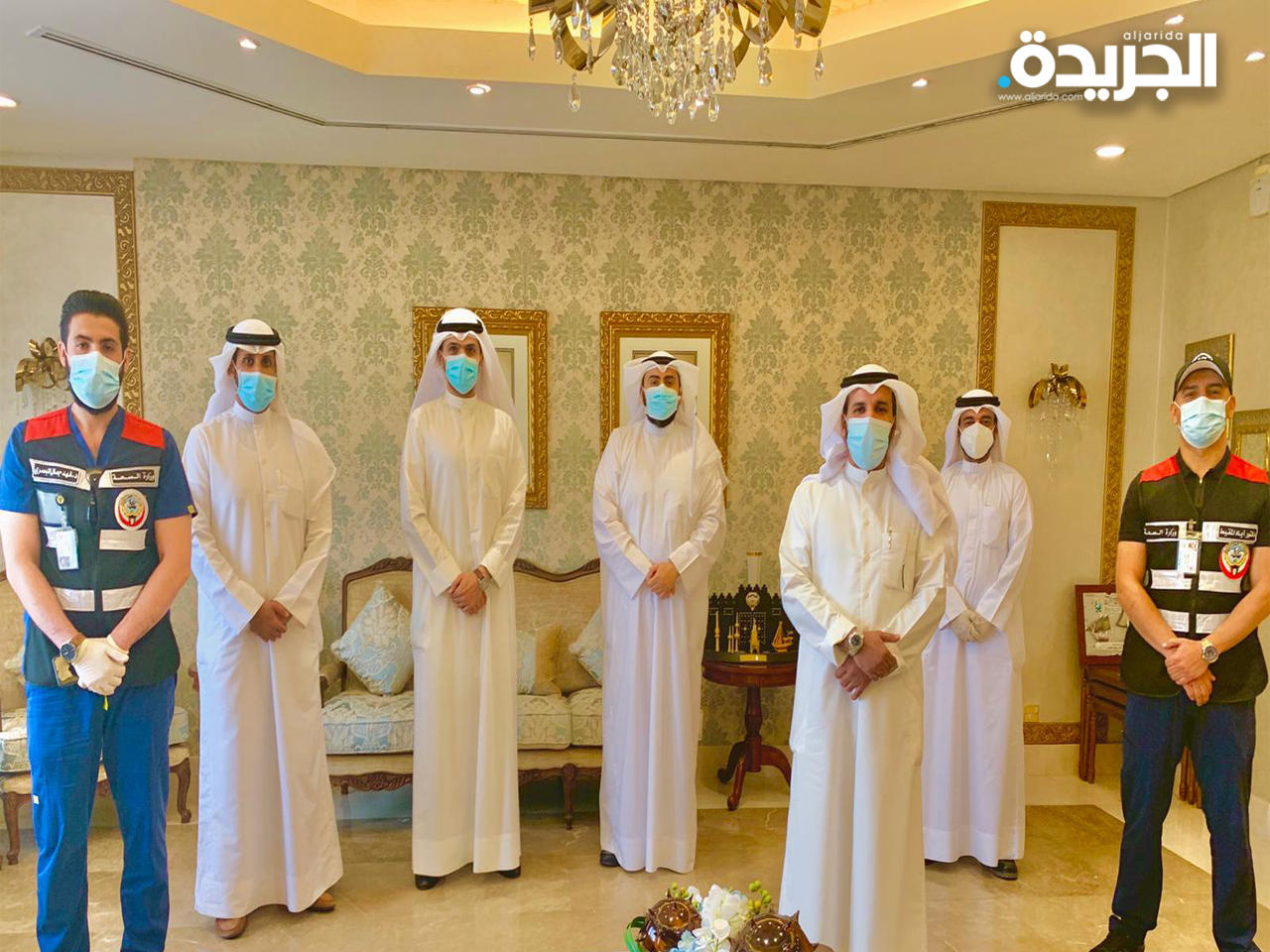 وزير الصحة د. باسل الصباح متوسطاً رئيس وأعضاء جمعية أطباء الأسنان