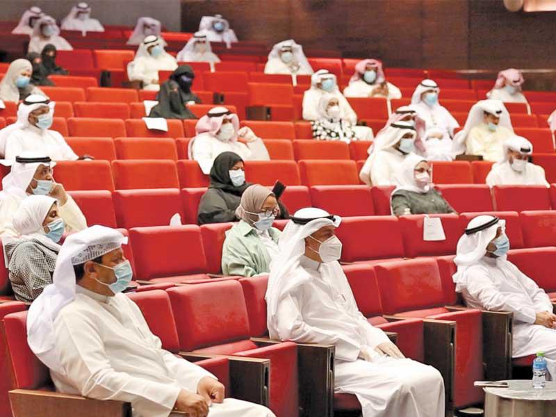 جانب من المديرين المشاركين في اللقاء التربوي مع  وزير التربية وزير التعليم العالي، د. سعود الحربي أمسn