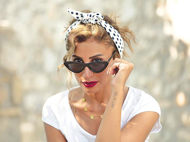 الفنانة دينا الشربيني