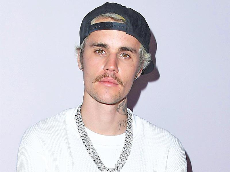 مغني البوب الكندي جاستن بيبر 