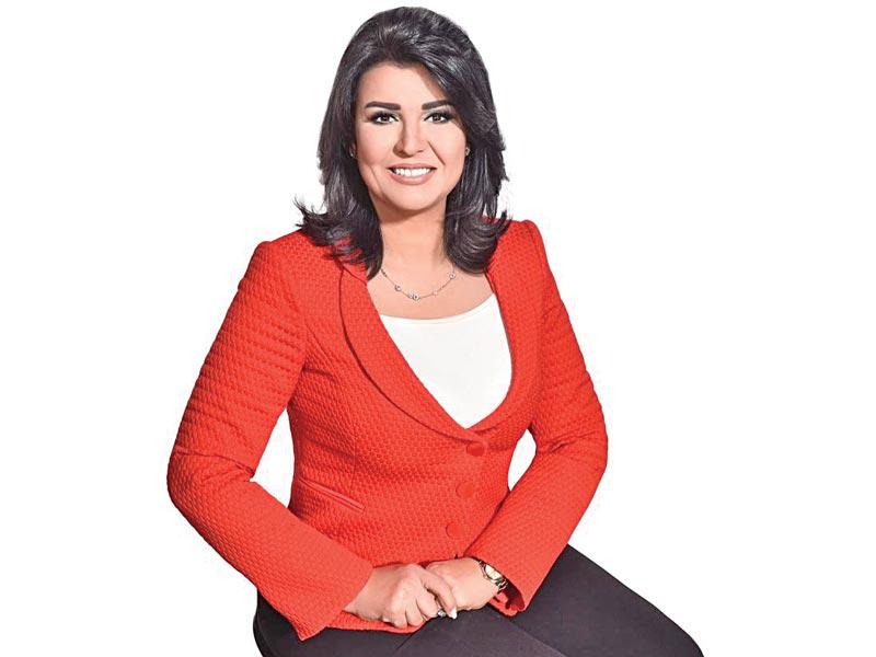 الاعلامية منى الشاذلي 