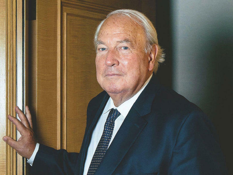 هاينز- هيرمان تيله، أكبر مساهم في شركة الطيران الألمانية (لوفتهانزا)