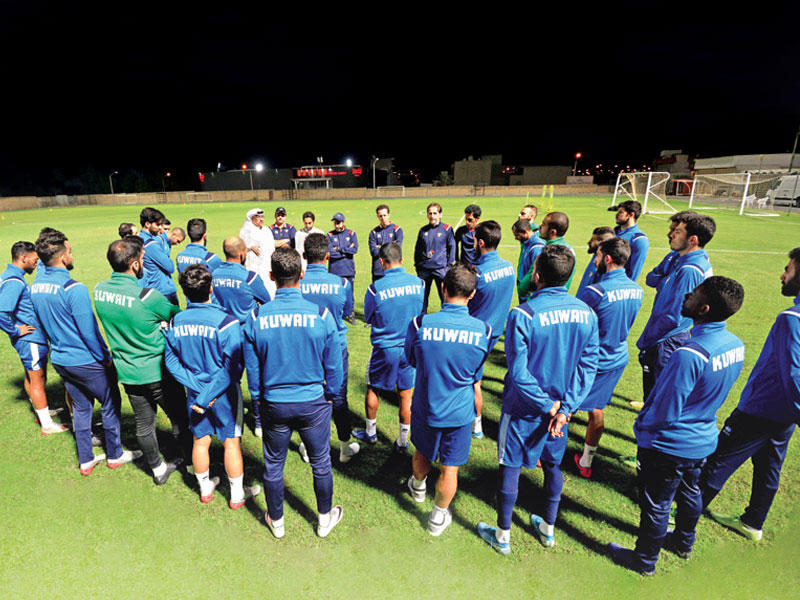 منتخبنا الوطني الأول لكرة القدم 