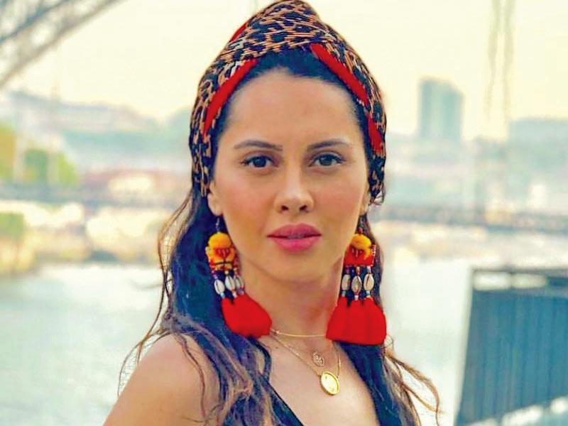 الفنانة ياسمين رئيس