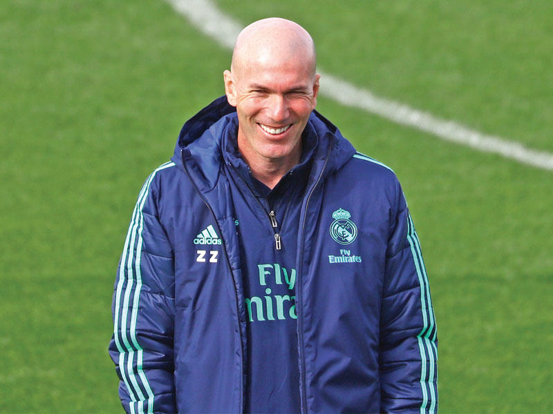 زين الدين زيدان  المدير الفني لريال مدريد