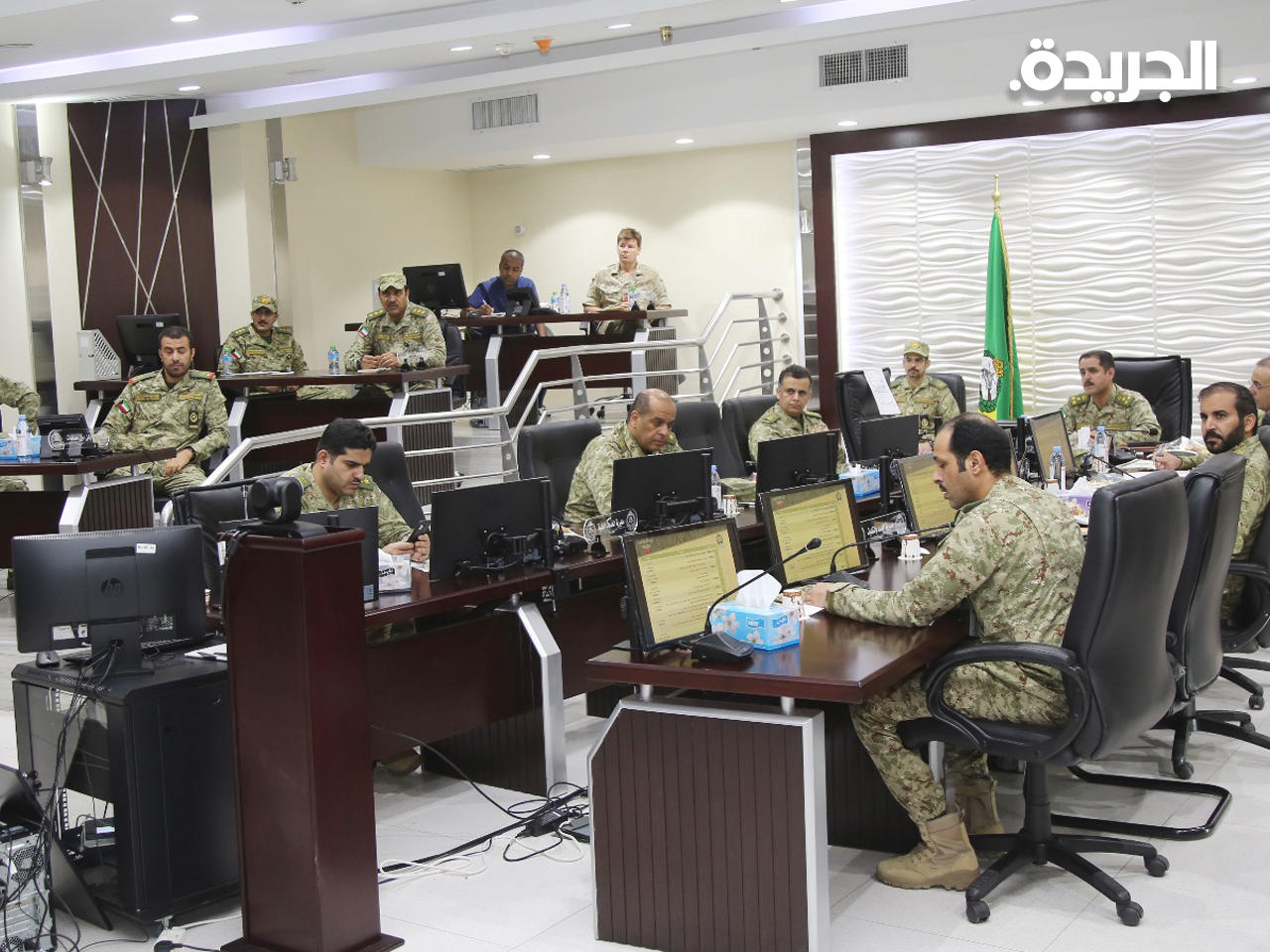 جانب من اجتماع خلية الازمة بالحرس الوطني