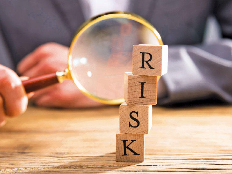 البنوك ترفع درجة مخاطر القروض الاستهلاكية للأفراد 