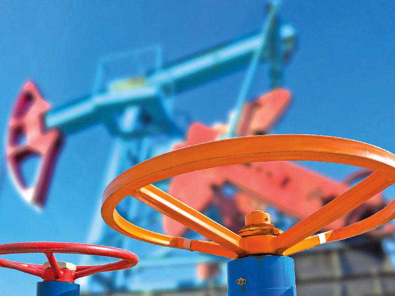 تفاؤل نفطي مع تخفيف العزل وعودة النشاط في عدة دول n