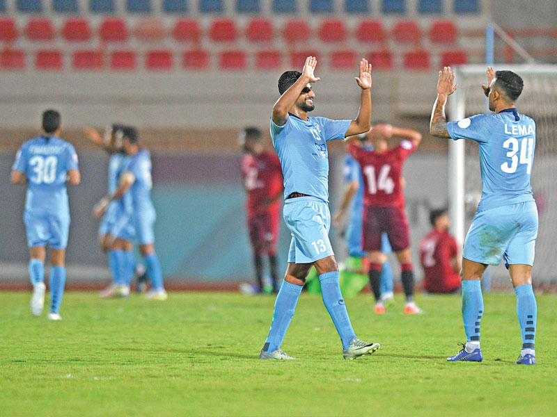 لاعبو السالمية في لقاء سابق