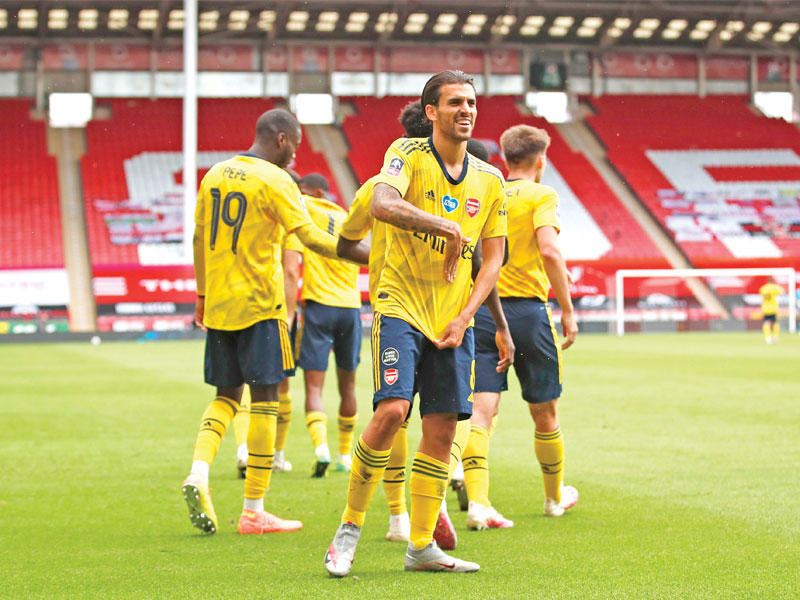 لاعبو أرسنال خلال مباراة سابقة