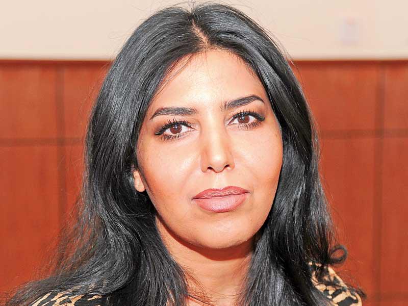 أستاذة علم الاتصال الحديث والإعلام بجامعة الكويت الدكتورة بشاير الصانع