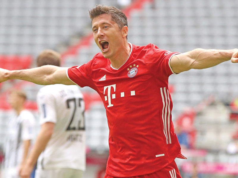 النجم البولندي روبرت ليفاندوفسكي 