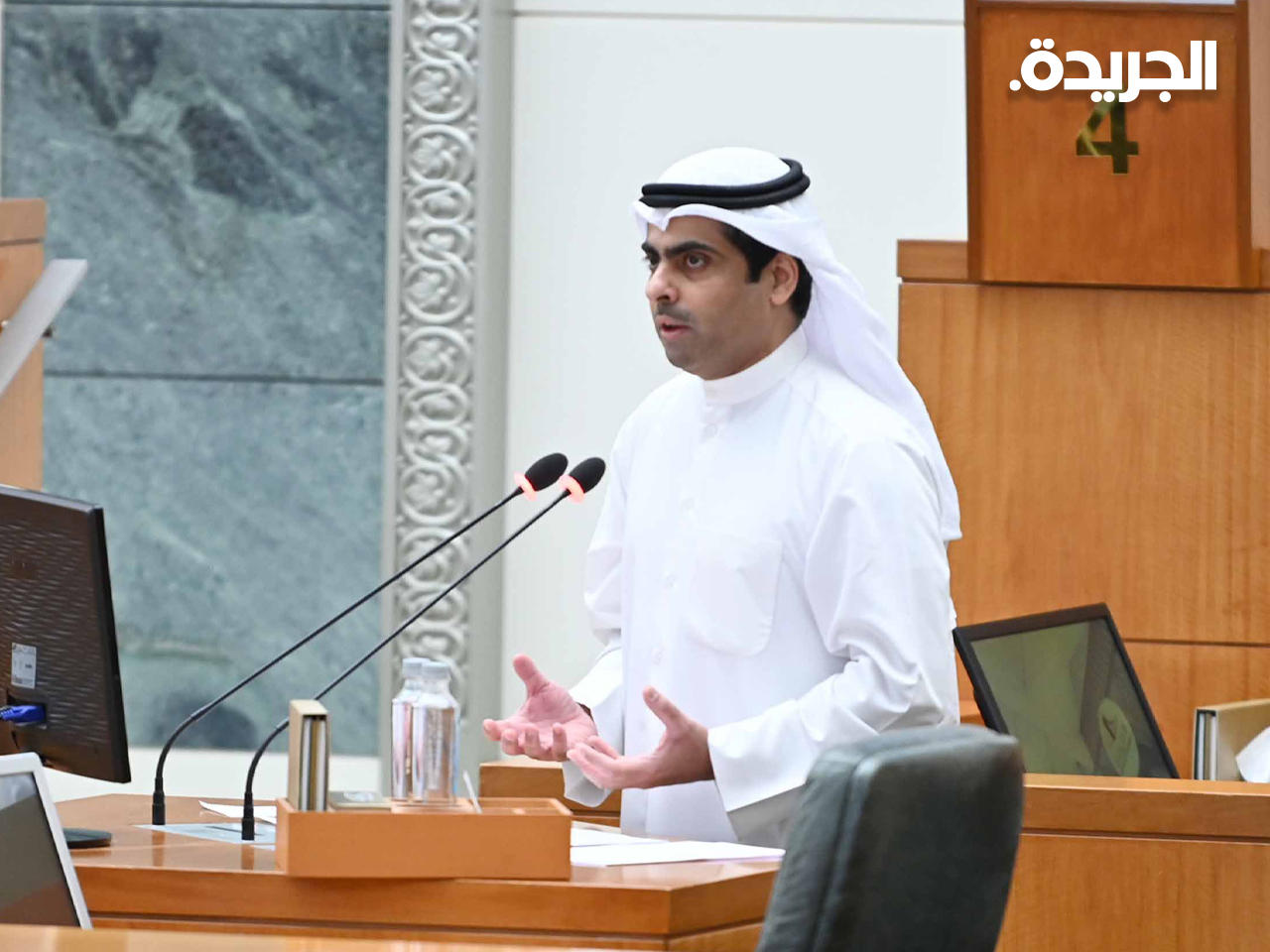 النائب رياض العدساني