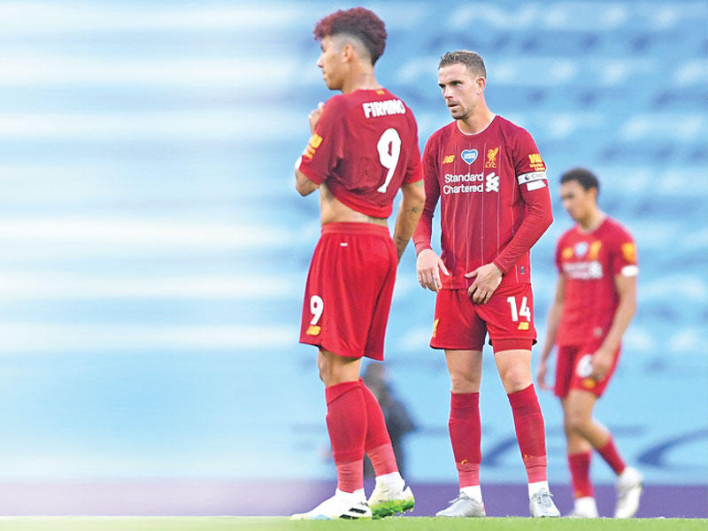 لاعبو ليفربول خلال المباراة الماضية