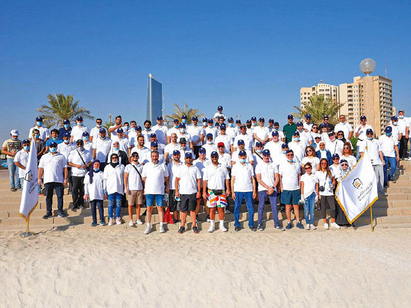 شركة الكويت للتأمين تطلق حملة تنظيف الشواطئ